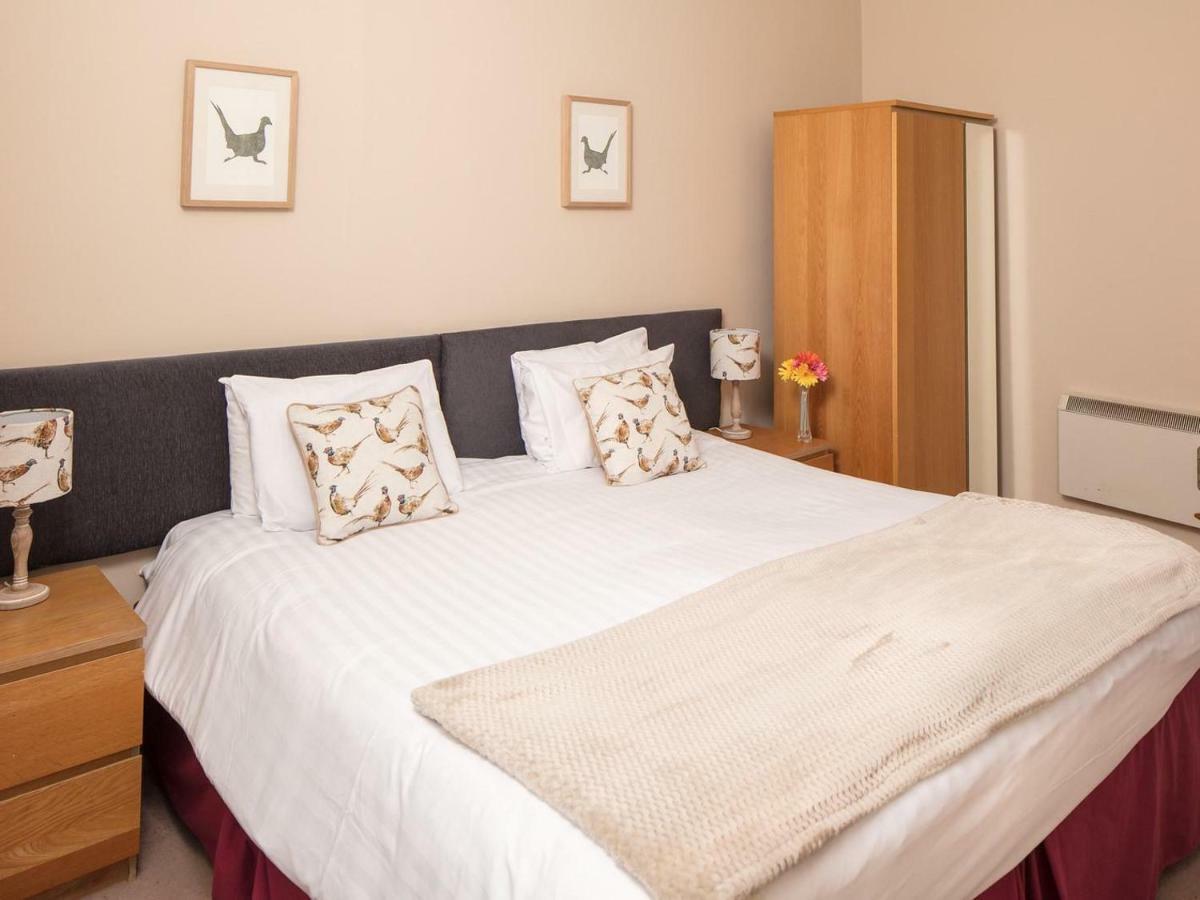 The Gordon Arms Hotel West Linton Eksteriør bilde