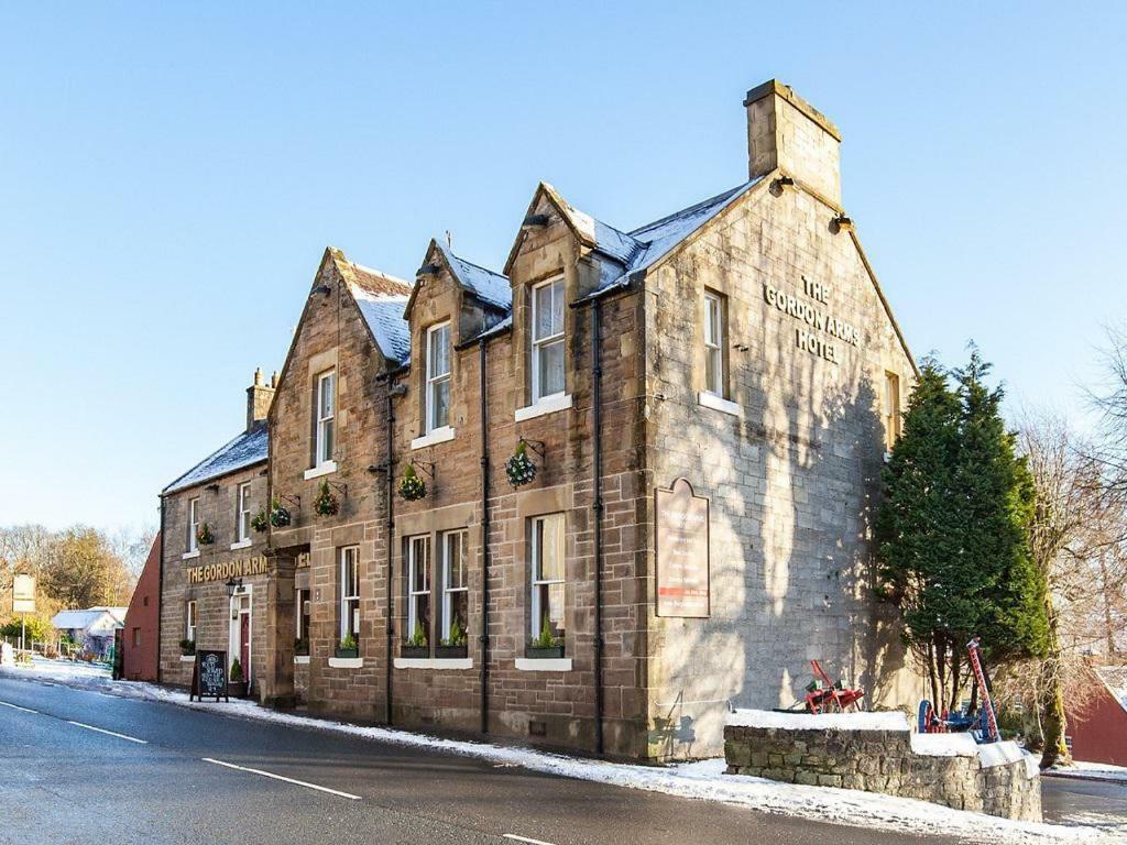 The Gordon Arms Hotel West Linton Eksteriør bilde