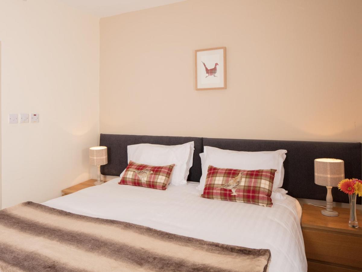 The Gordon Arms Hotel West Linton Eksteriør bilde